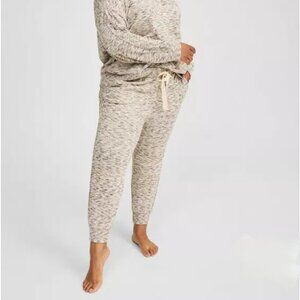 Torrid Super Soft Plush Cable Lounge Jogger Oatmeal SpaceDye 1 1X 14-16